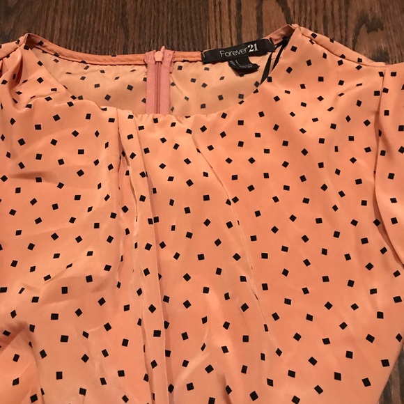 Forever 21 geometric blouse dress with belt - Picture 2 of 4